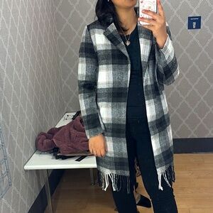 Winter coat black and white check style